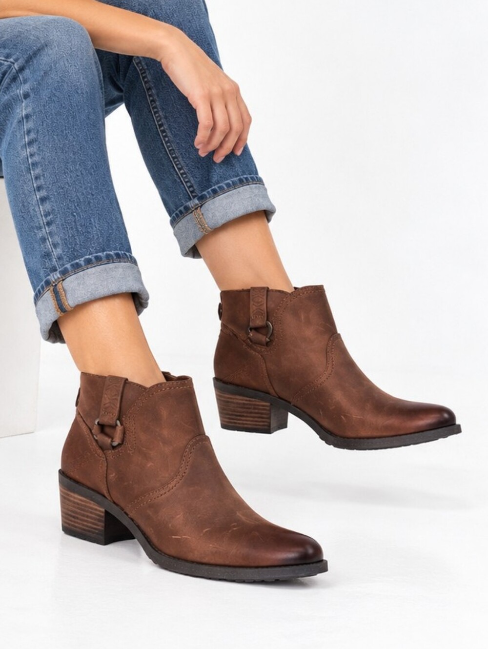 Teva Booties Buff Leather Western Style Side Zip Foxy Boot